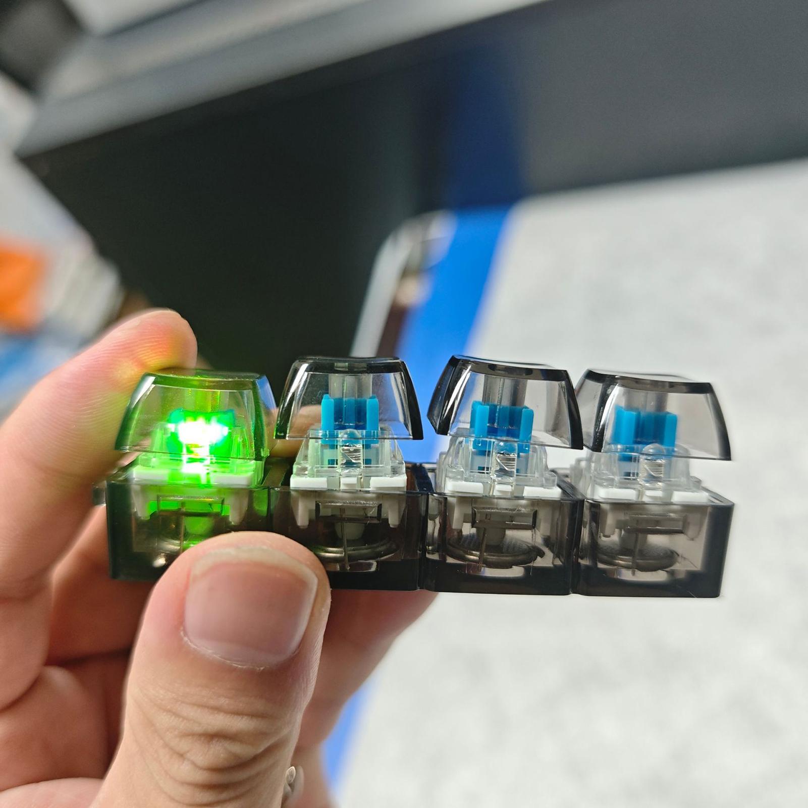 Mainan Fidget Gantungan Kunci  - Electronics Gadgets For Kids ulasan dan harga