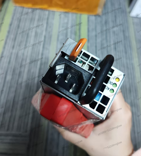 Pengisi Daya Baterai Li-ion Li - Solar Powered Charger ulasan dan harga